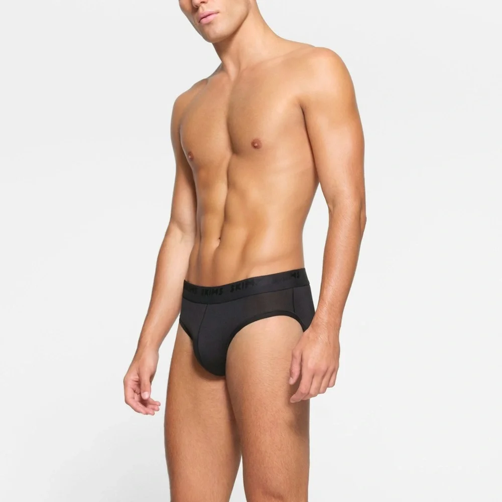 Skims stretch men’s brief in obsidian‎ size:XS New With Tags